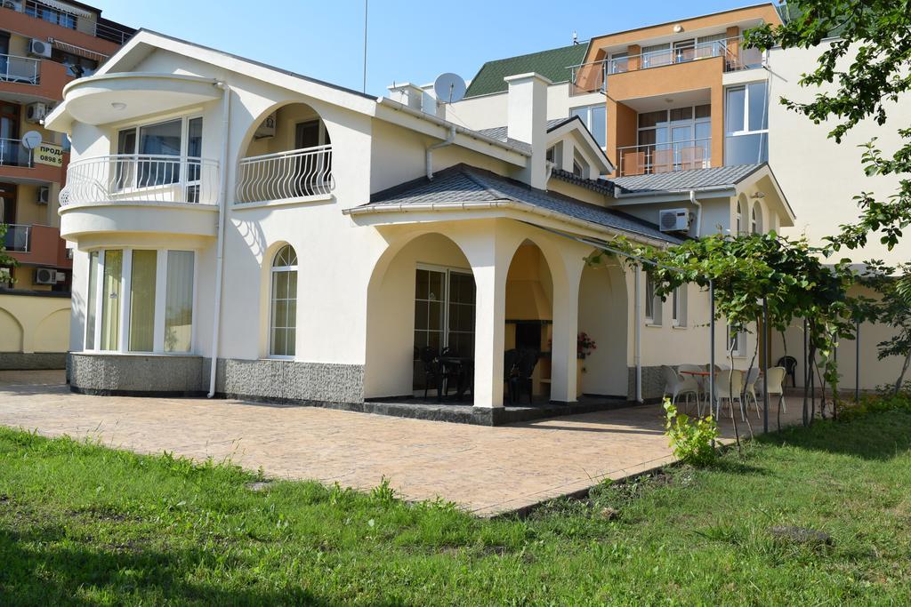 Hotel Eva Ravda Exterior photo